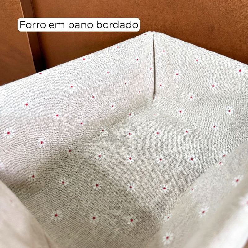 Kit 3 Cestos Organizadores de Vime com Forro em Renda – Elegância e Funcionalidade