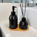 Kit Banheiro Aromas 3 Peças - Conjunto Dispenser e Aromatizador em Porcelana com Bandeja em Bambu