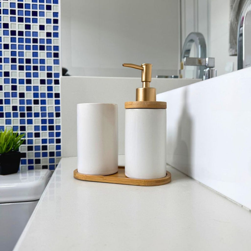 Kit Banheiro Minimalist - Conjunto Saboneteira e Porta Escova Porcelana com Base Bambu 3 Peças